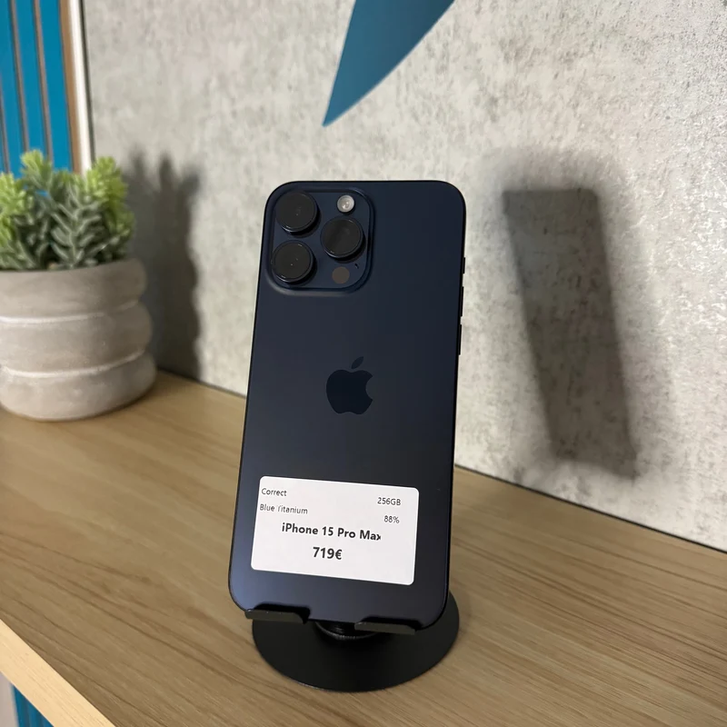 iPhone 15 Pro Max